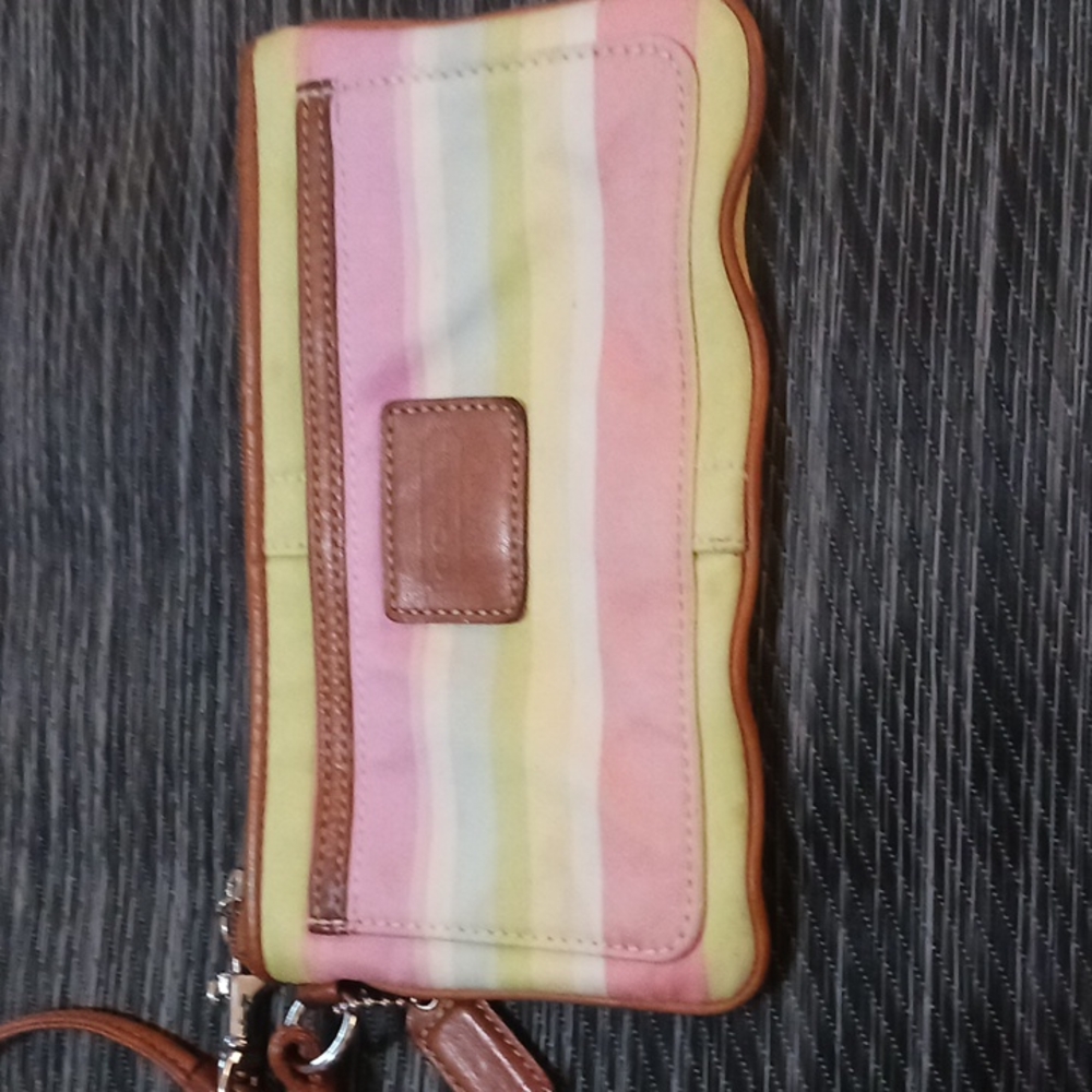 Wristlet